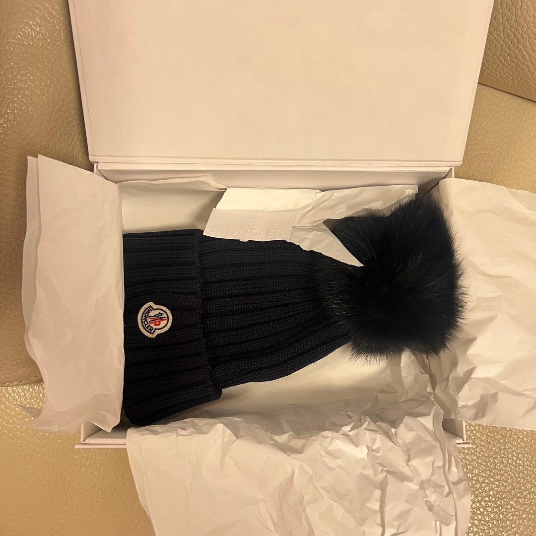 【新品】モンクレール　ニット帽　ブラック