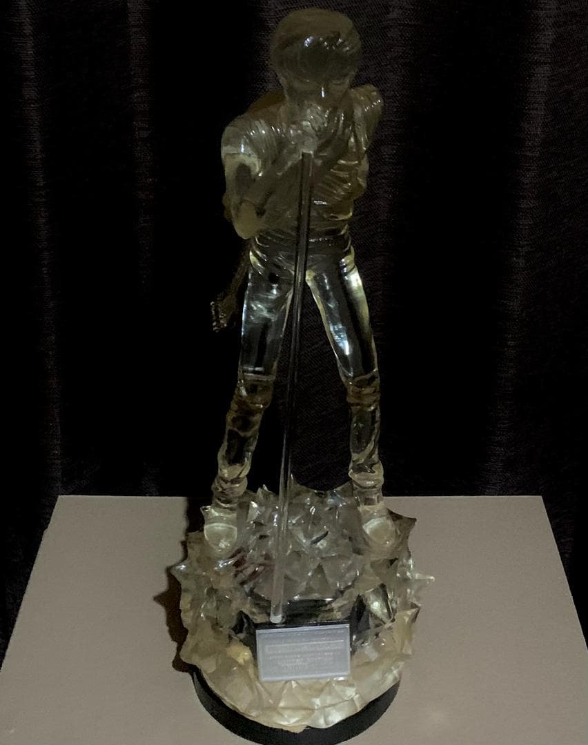 尾崎豊 スーパーフィギュア 限定2000体