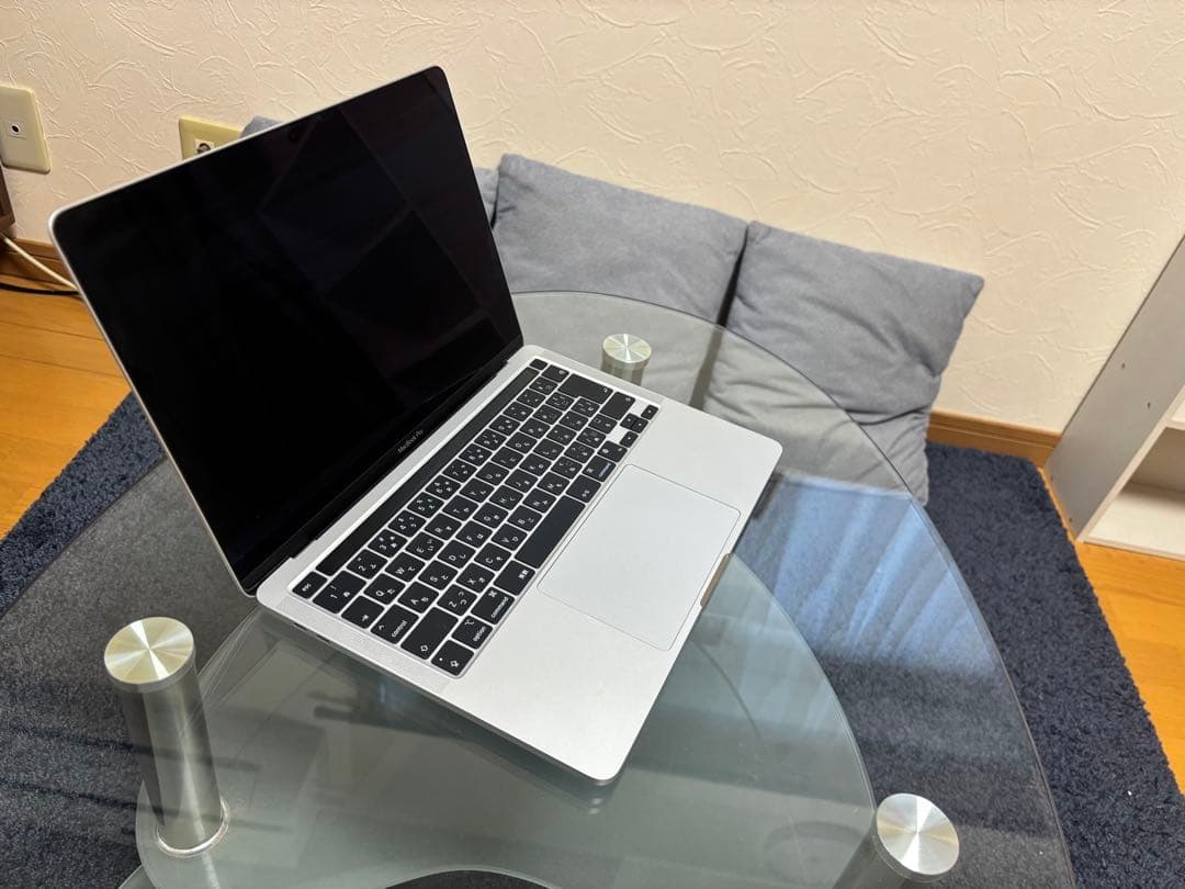 MacBook Pro M2チップ　シルバー 2022 8GB
