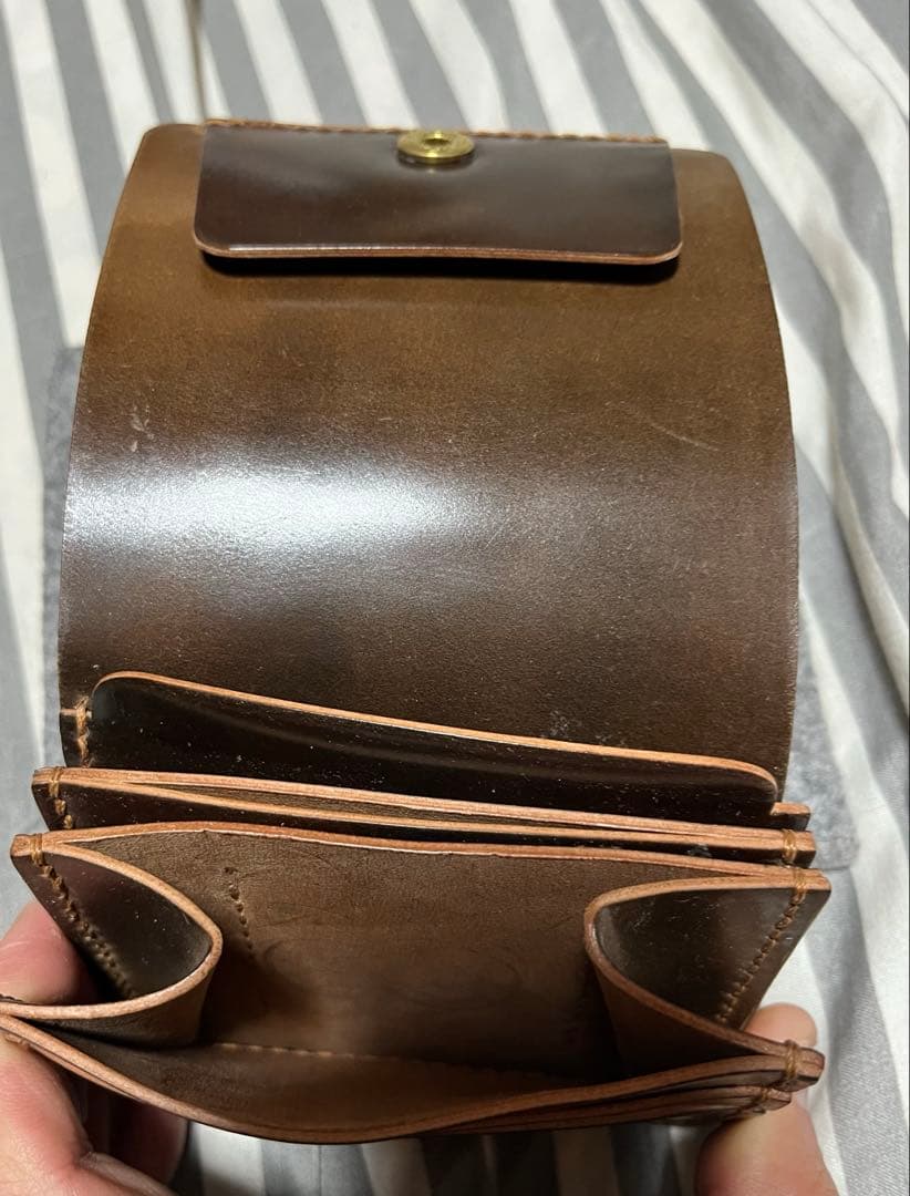 ぎ*ん様 ミニウォレットホーウィン社製シェルコードバンマーブルダークコニャック