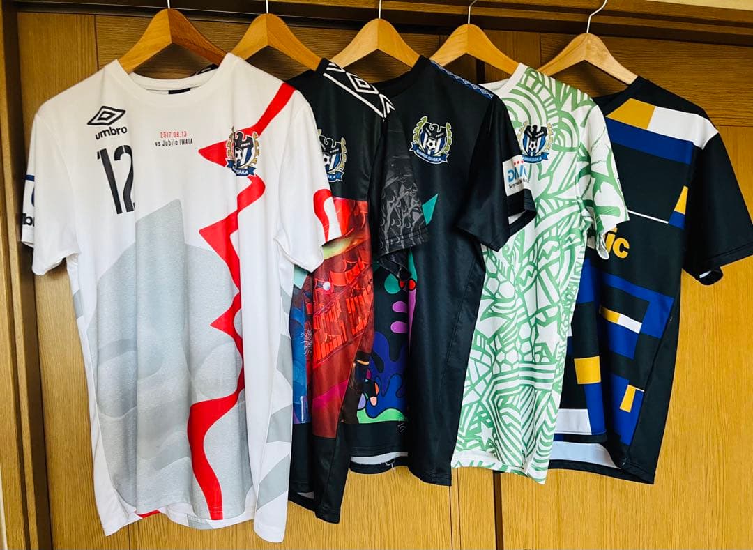 ガンバエキスポユニフォーム全てコンプリート8枚＋おまけ1枚