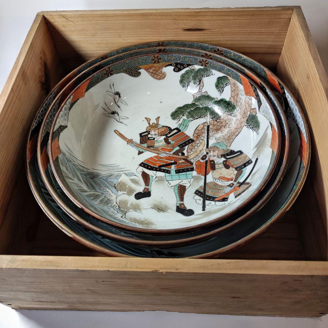 九谷焼　細密武者絵図大三ツ鉢　明治時代