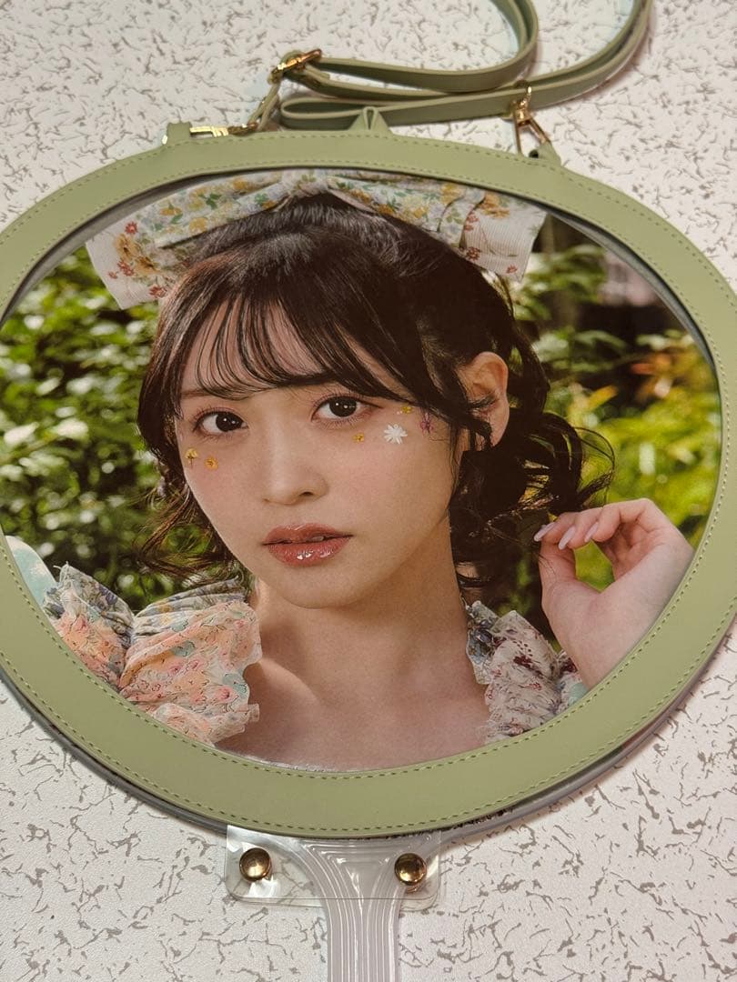 FRUITSZIPPER、櫻井優衣アクスタ、サイン入りグッズトレカなどまとめ