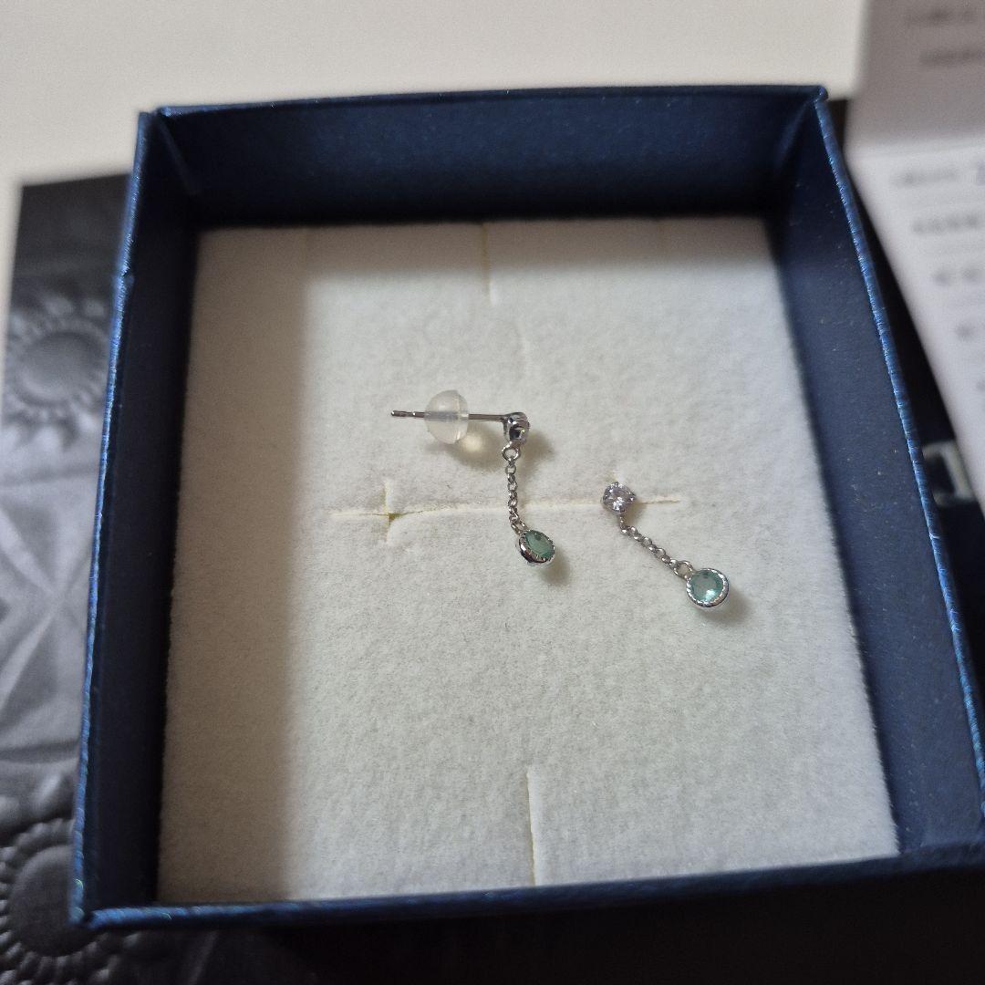 festaria エメラルド ピアス k10WG