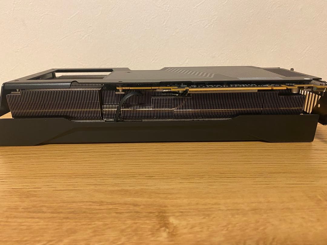 Gjb  XFX Radeon RX 9070 XTグラフィックボード