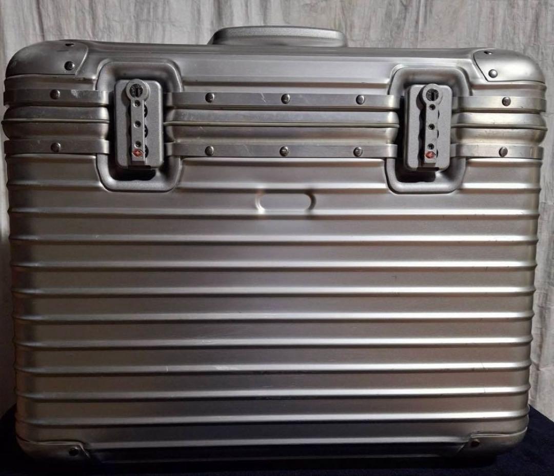 リモワ　パイロット　トロリー2輪　カナダ製