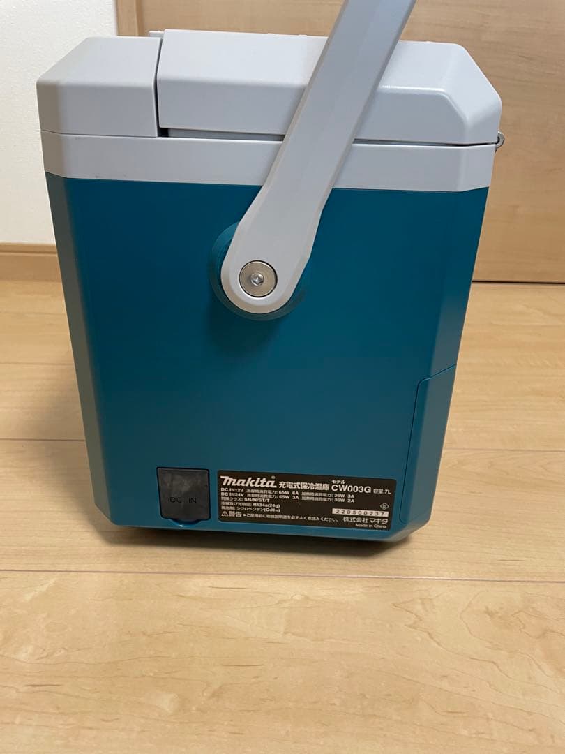 マキタ　冷温庫　CW003G 中古品