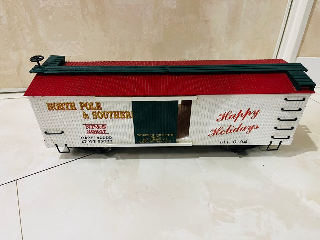 1225 蒸気機関車 赤 黒 北極と南部