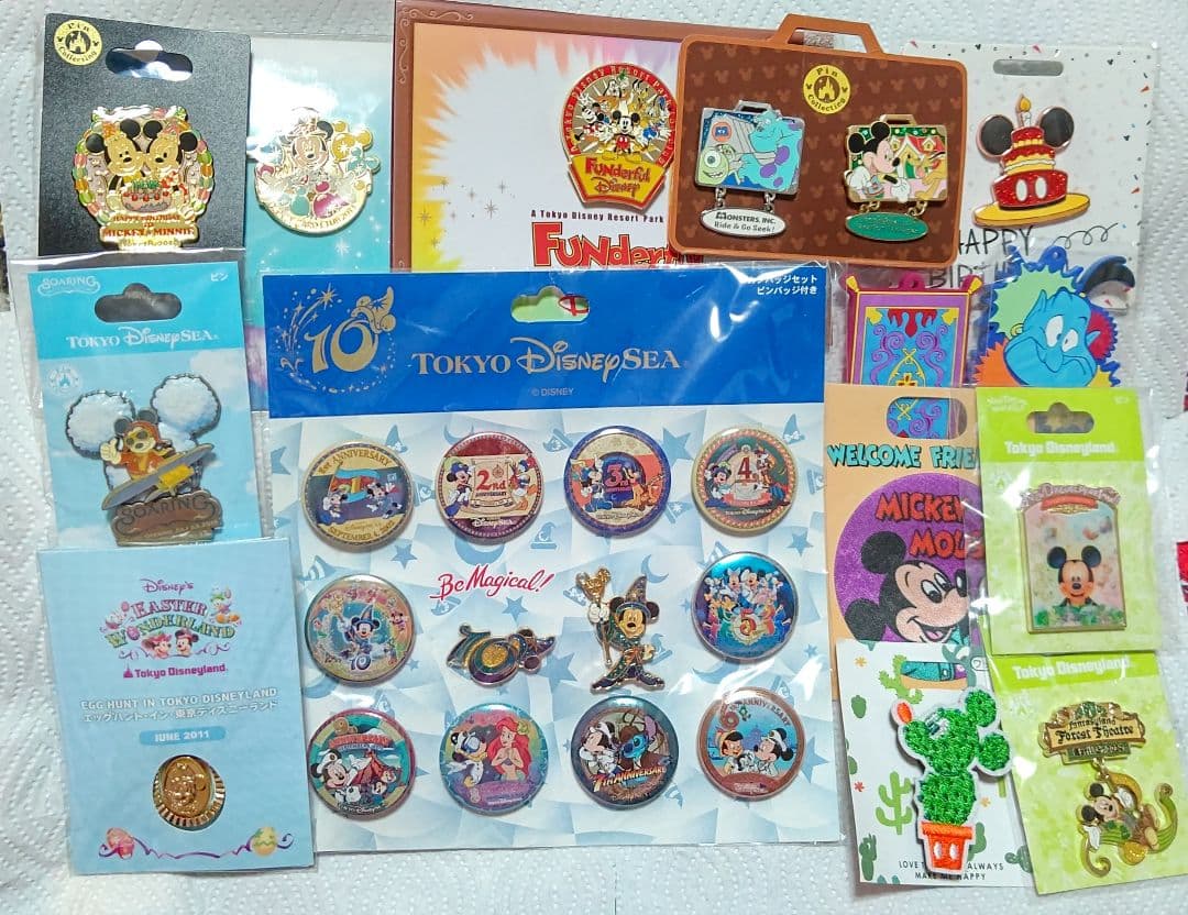ディズニー　ピンズ、缶バッジ、小物　110点　まとめ売り