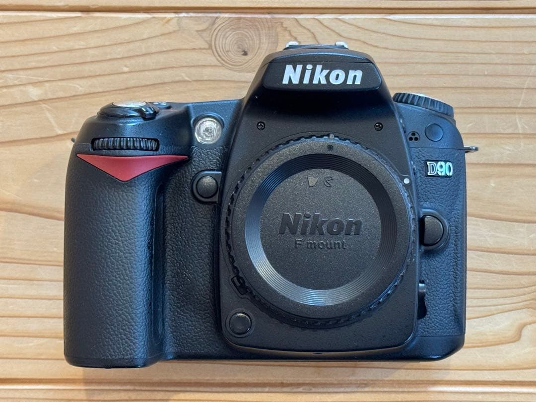 Nikon D90 デジタル一眼レフカメラ