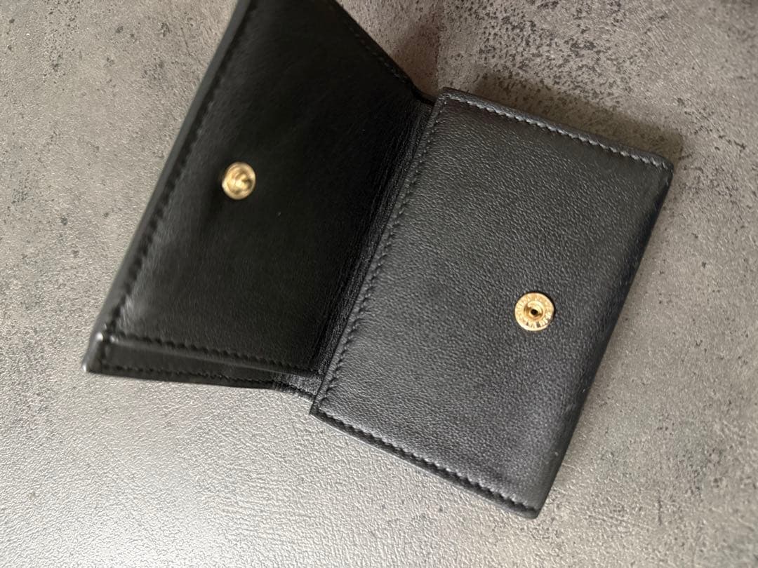 Valentino スタッズ付き財布