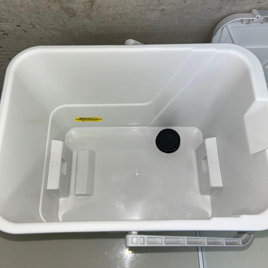 極美品　アイリスオーヤマ タンク式高圧洗浄機　SBT-512NS