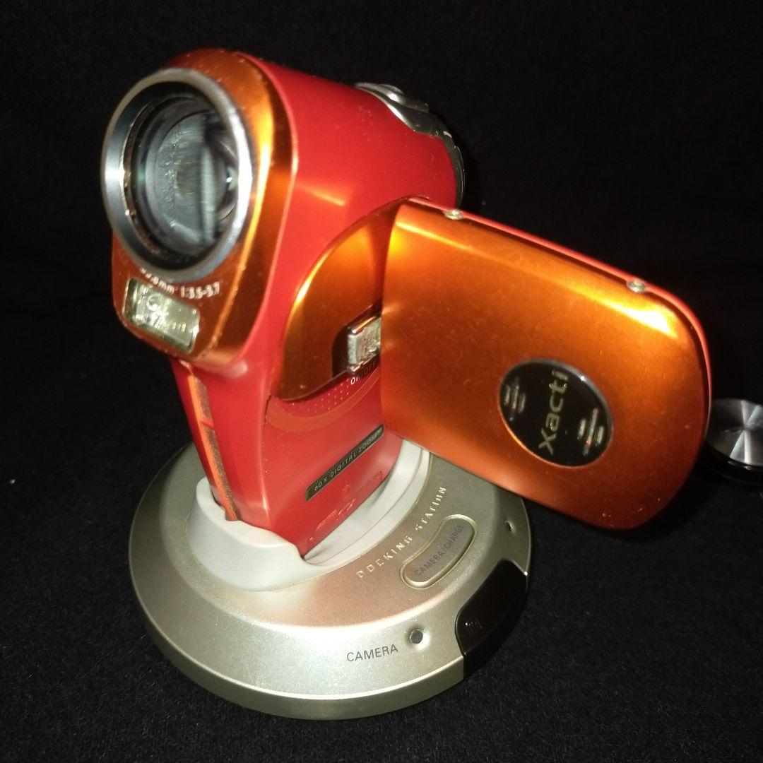 動作品 SANYO デジタルムービーカメラ Xacti DMX-C4 充電器付き