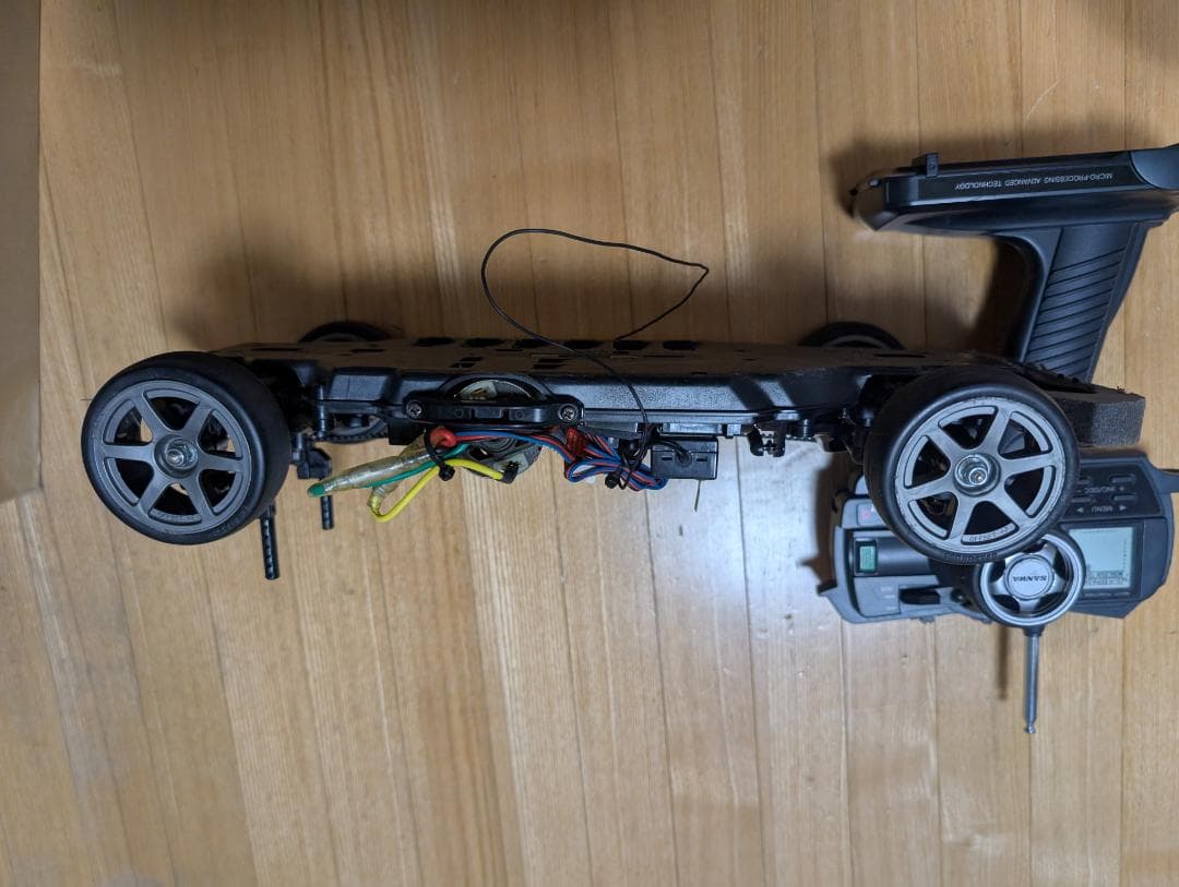 RAYBRIG NSX 2005 RCカーキット