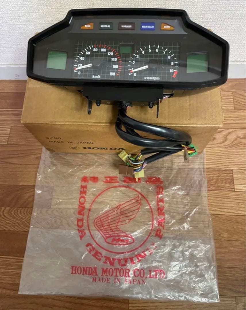 ホンダ　スピードメーター　ナナハン　SABRE
