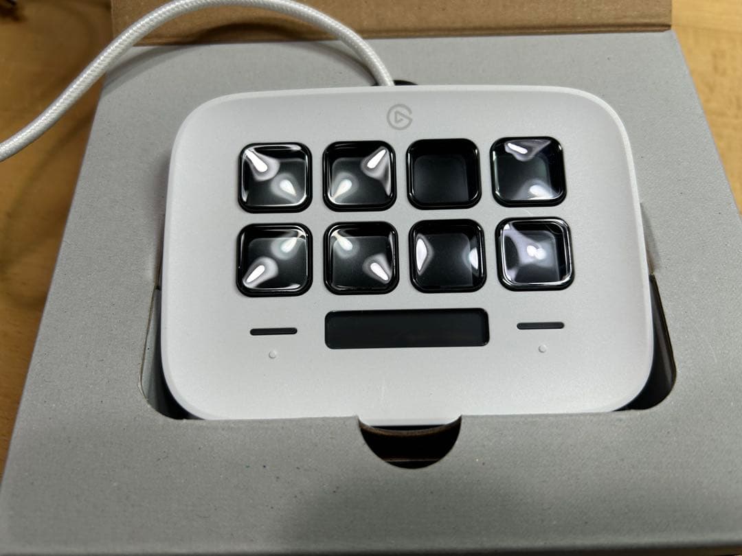 Elgato Stream Deck NEO ホワイト