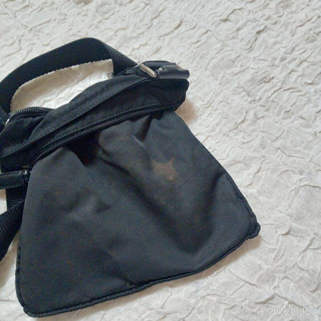 専用　美品　プラダ　三角ロゴ　ナイロン　ミニショルダー