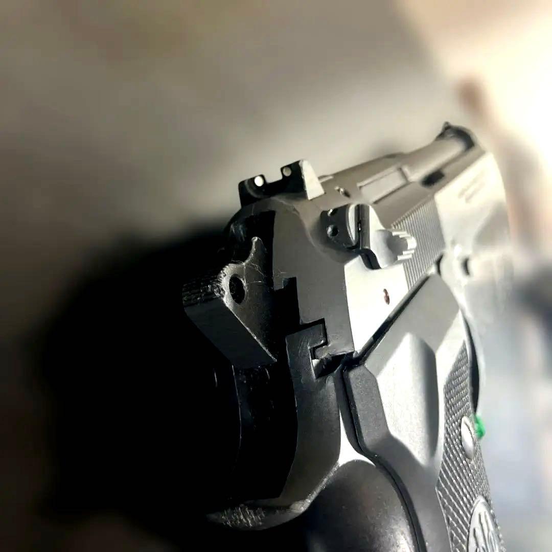 WAベレッタM92FSパーフェクトバージョンHWキャロムショット塗装美品