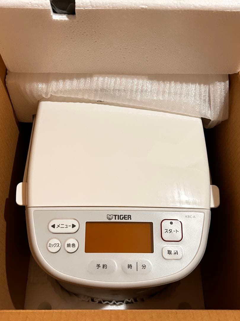 週末限定価格❗️【新品未使用】タイガー ホームベーカリー KBC-A100