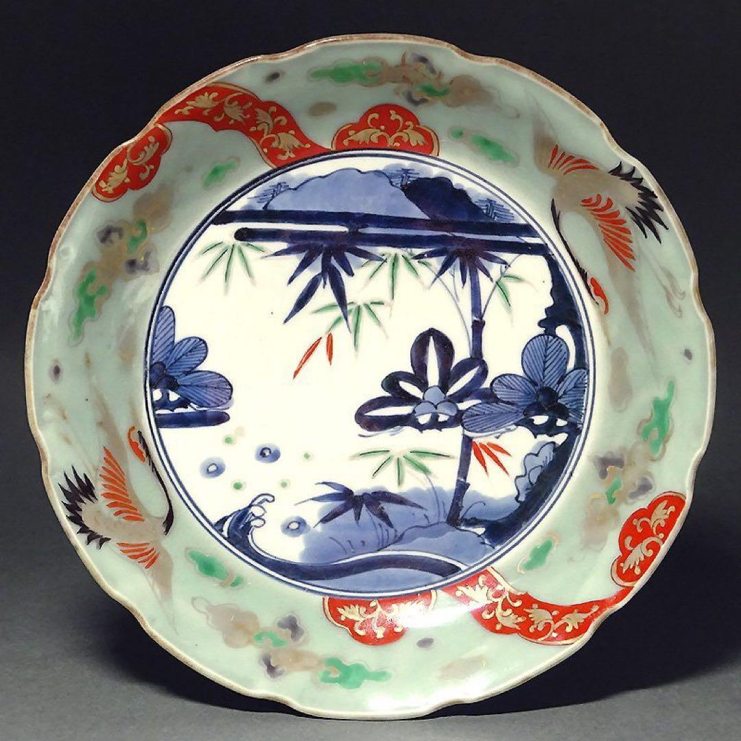 江戸時代 古伊万里 青磁色絵雲鶴見込松竹梅文輪花皿 大明成化年製銘 直径27㎝