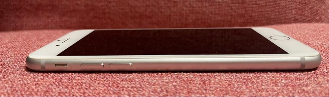 Apple iPhone 8 シルバー SIMフリー