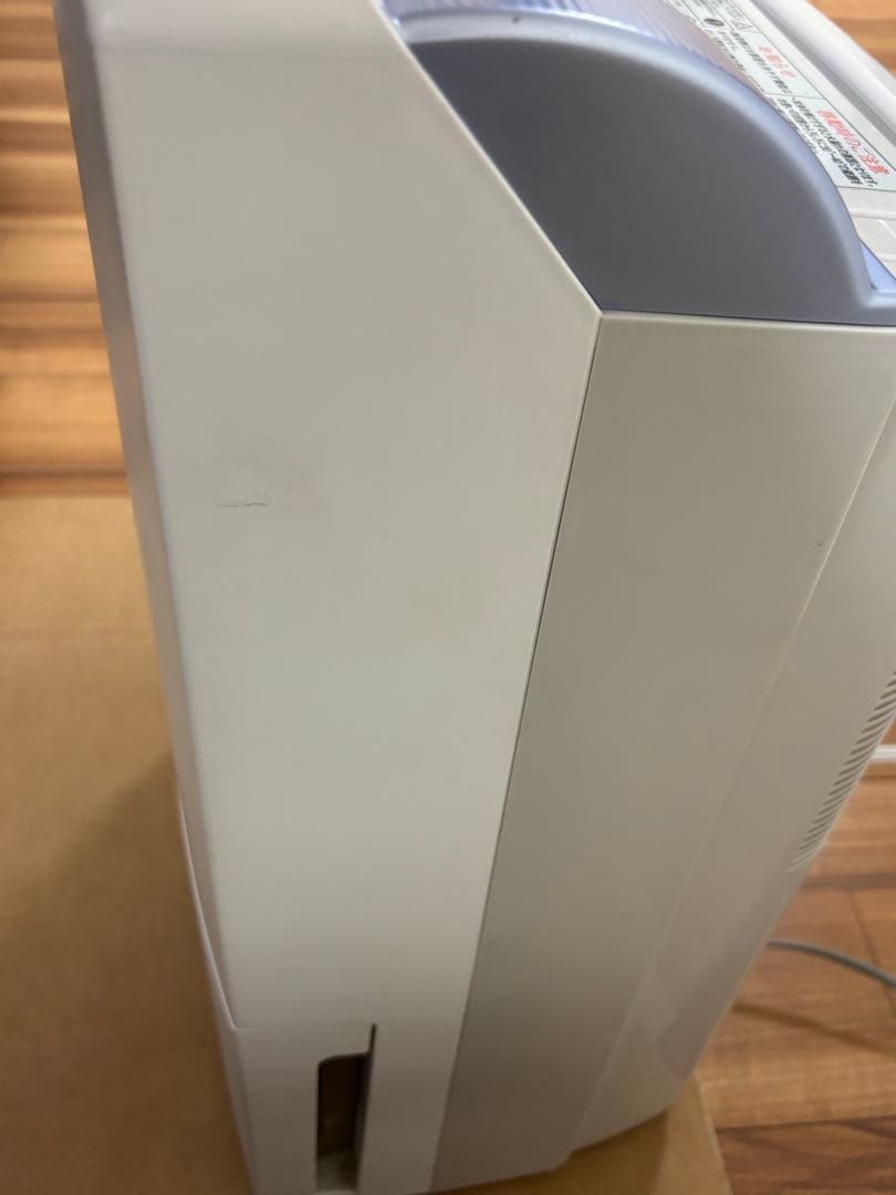 SHARP 除湿機 ホワイト
