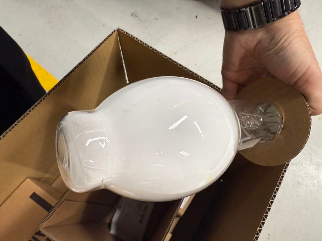 未使用　岩崎　HF200X　11個セット