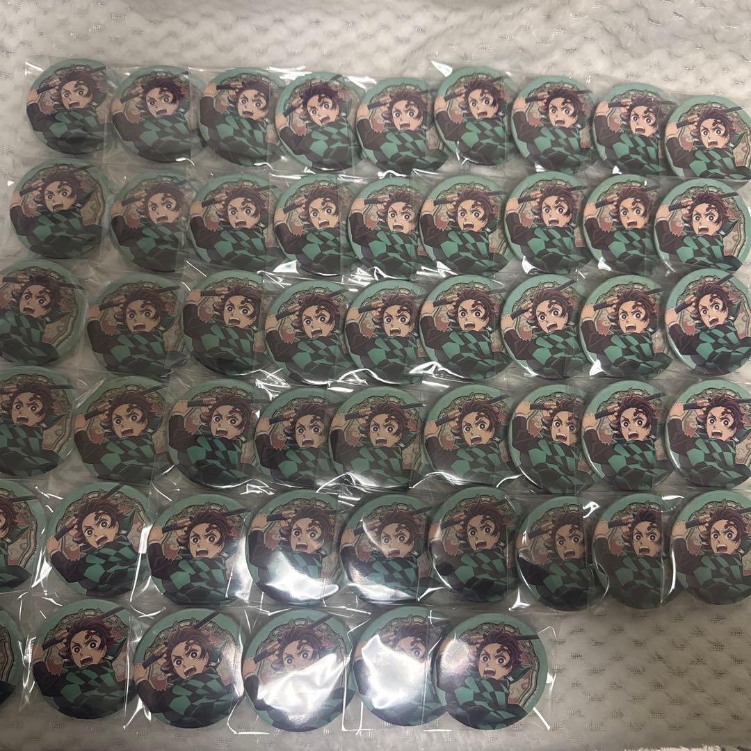 鬼滅の刃 ワールドツアー ランダム缶バッジ 竈門炭治郎