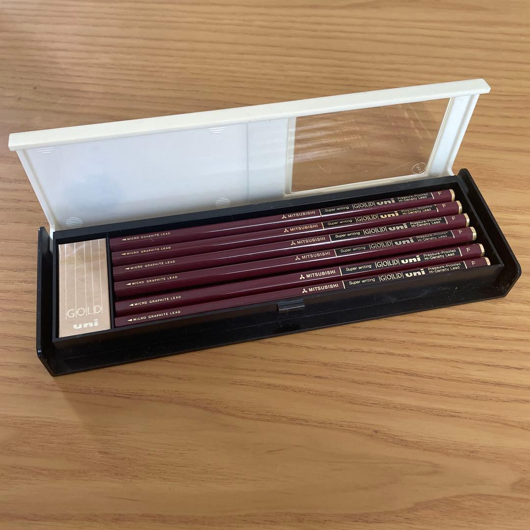 Mitsubishi GOLD UNI 鉛筆