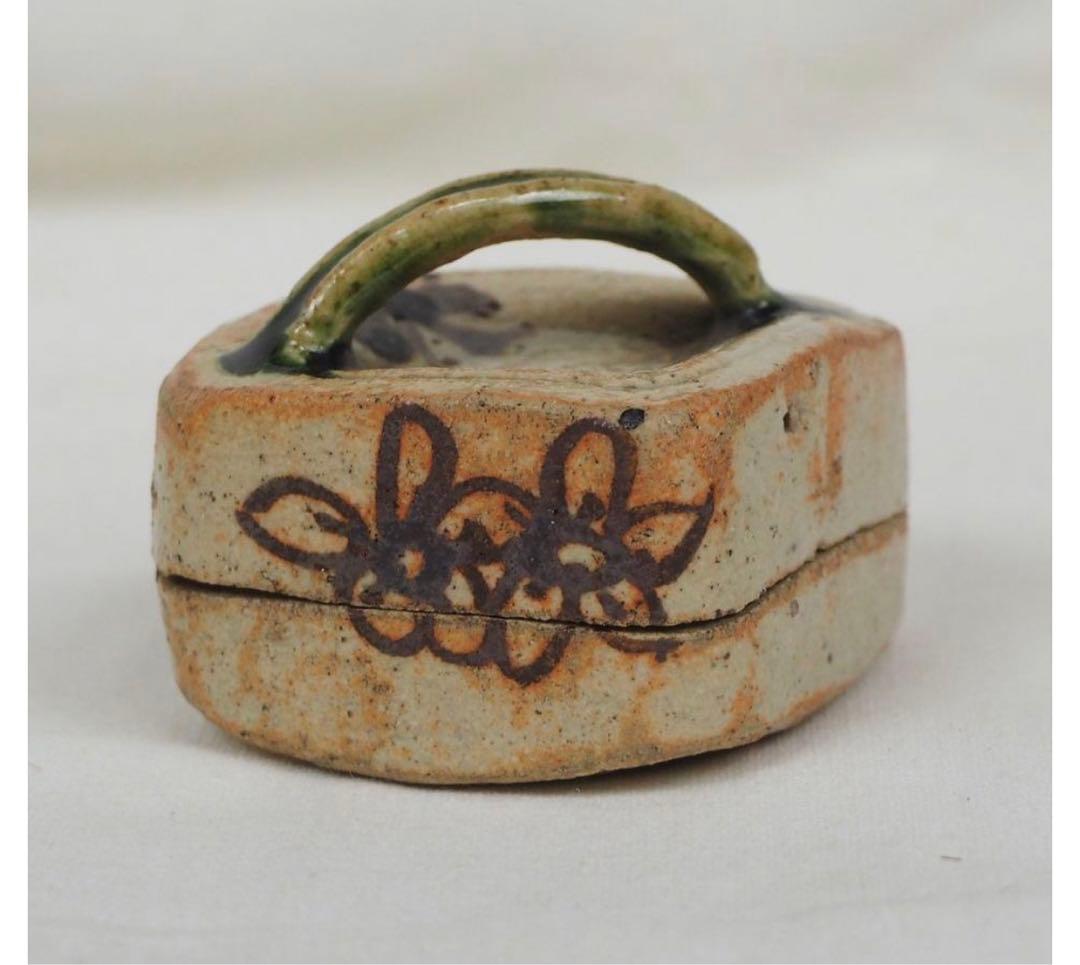 送料無料　コレクター所蔵品　江戸時代 織部香合/香盒　美濃焼 香道具華道具蓋物