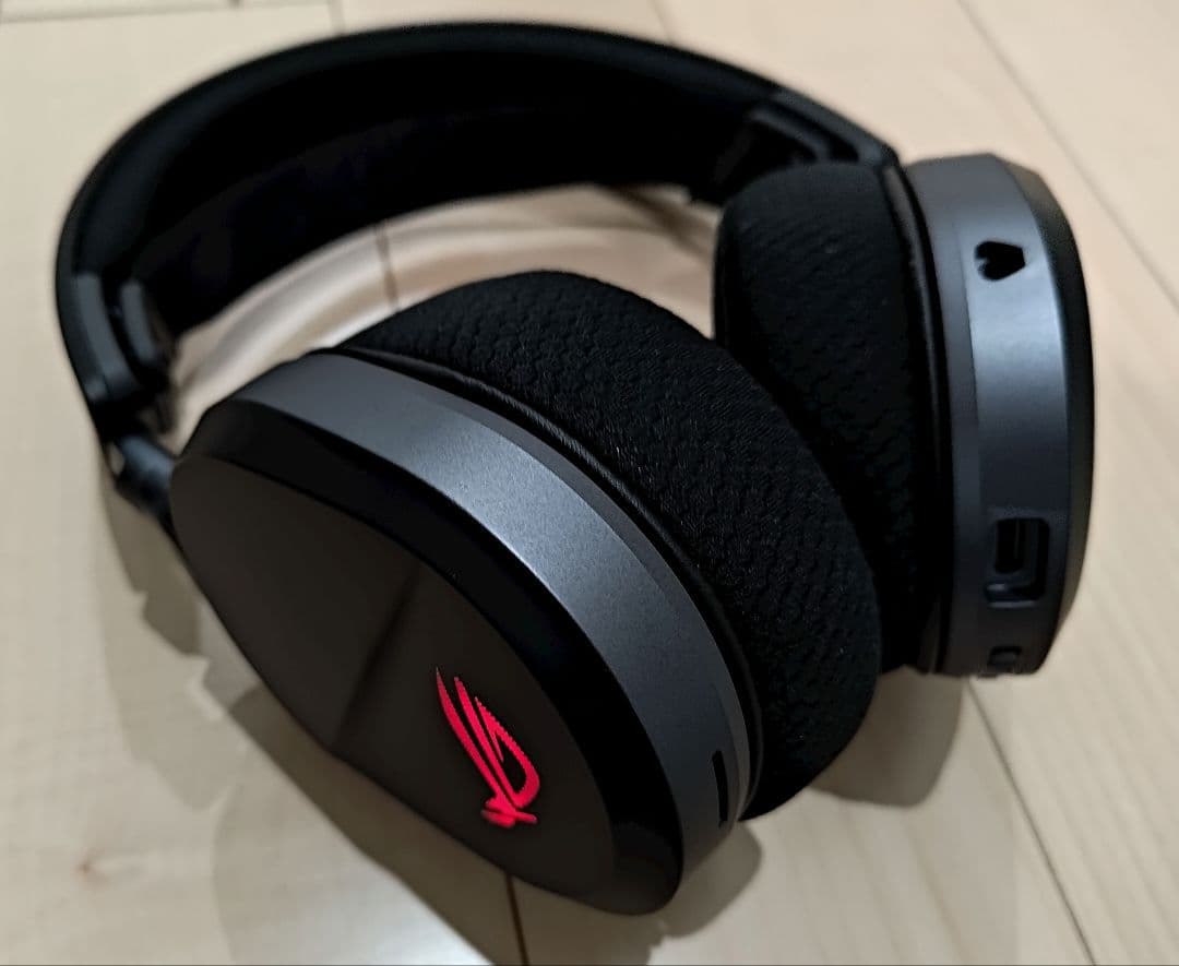 ASUS ROG PELTA ゲーミングヘッドセット