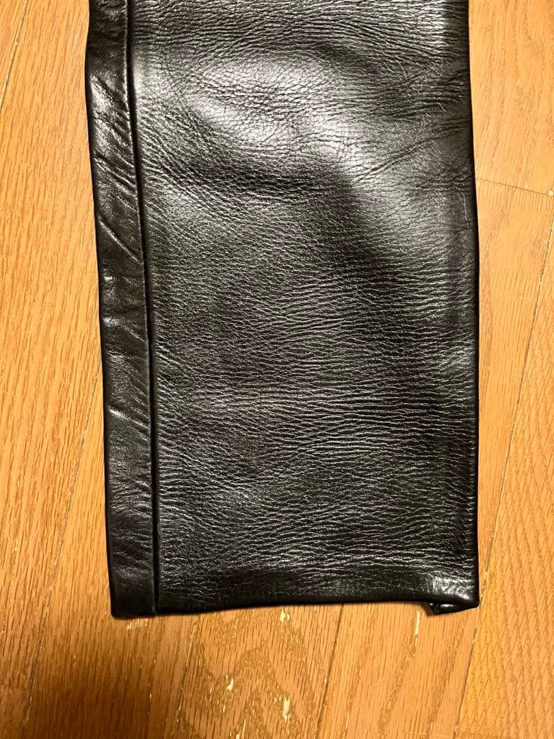 肉厚レザーパンツ　新品