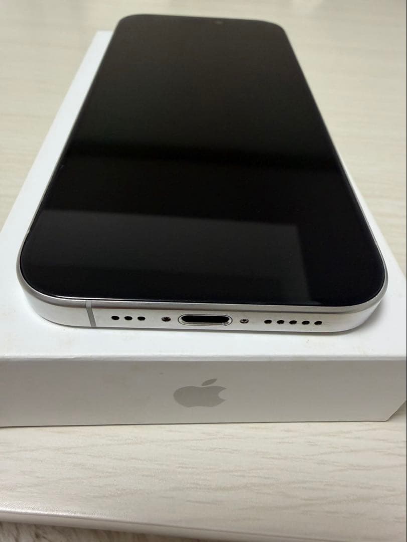 携帯電話本体 iPhone15pro 128GB