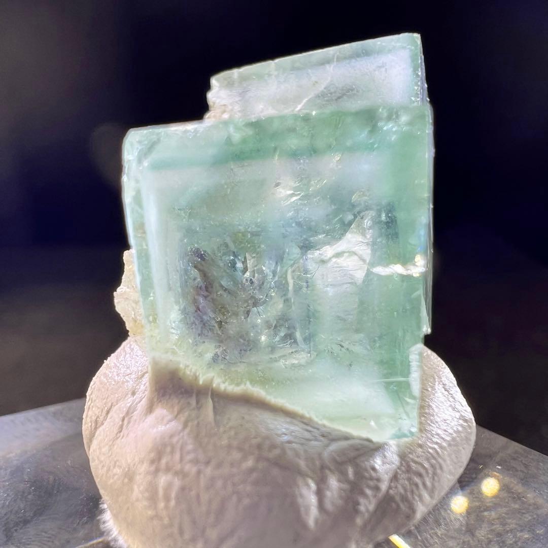 ヤオガンシャン　ライトグリーン　ブルーウィンドウ　パープルファントムフローライト