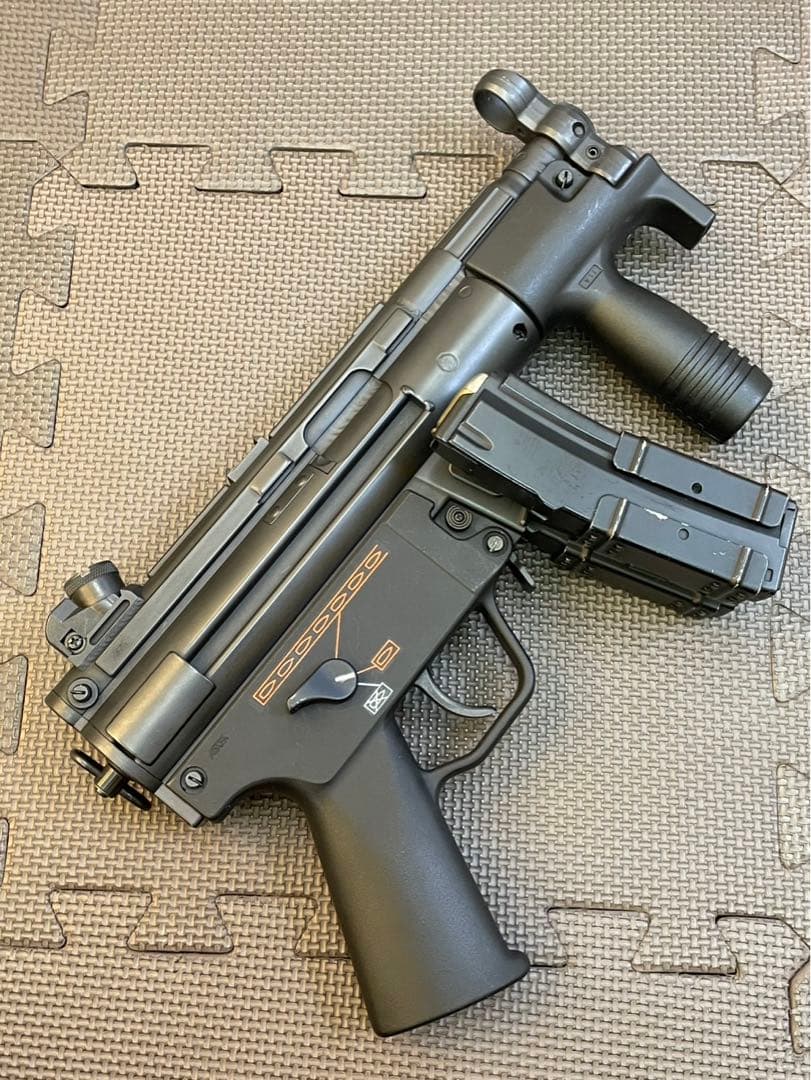 専用出品中　H&K MP5K クルツ カスタム、メンテ、メタルリペイント済み