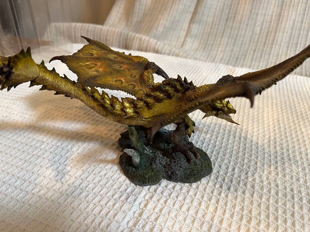 MH 金火竜 リオレイア希少種　CFB クリエイターズモデル　モンスターハンター
