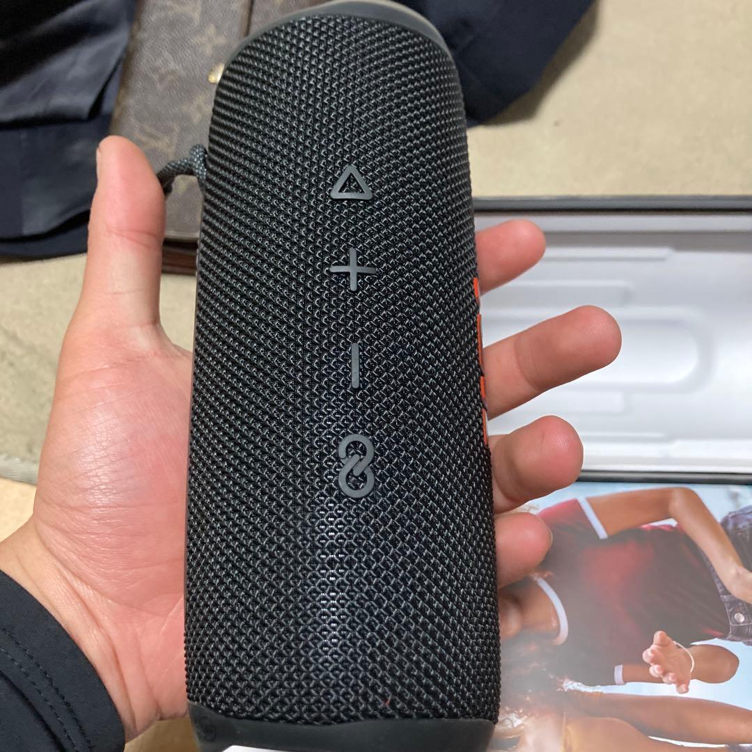 JBL flip6！こんなに状態いいのは他にないと思います！