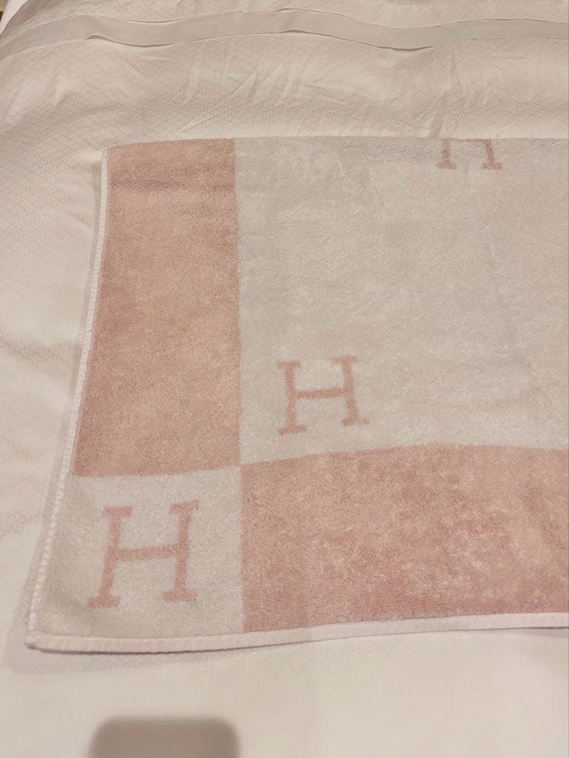 エルメス　HERMES バスタオル　アヴァロン　ピンク