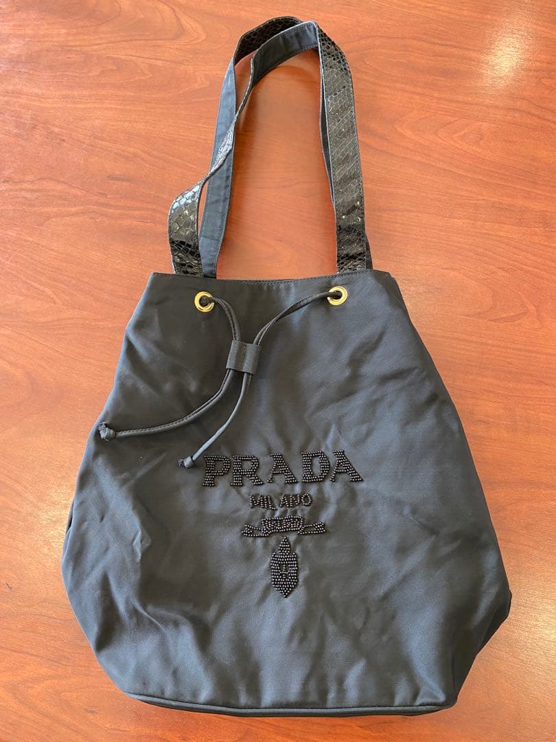 プラダ ナイロン トートバッグ ビーズ 巾着 肩掛け ブラック