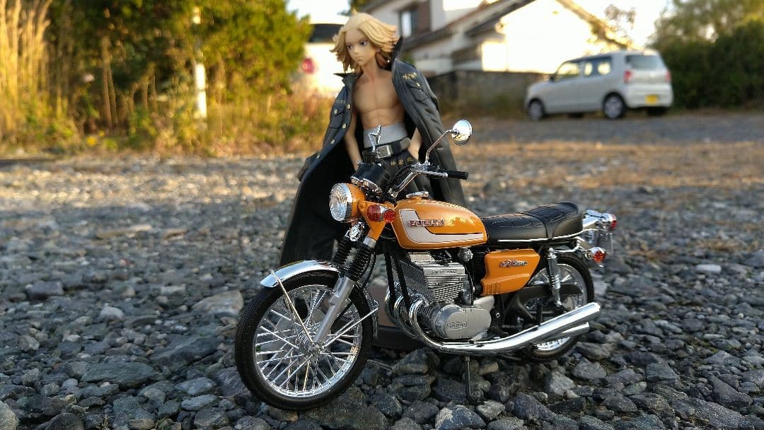 GT380プラモデルのみの販売。製作依頼用マイキーのフィギュア付きません。