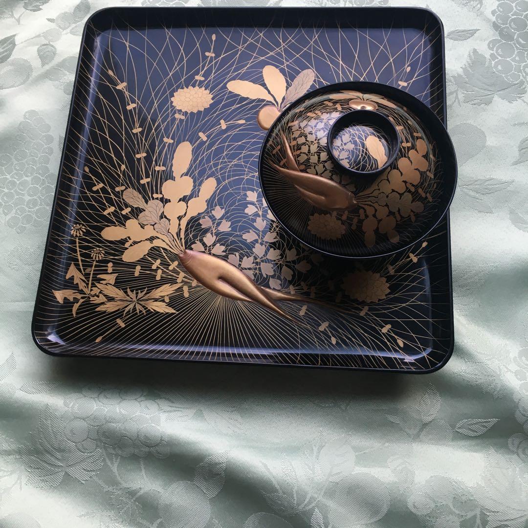 逸品　極上春の七草蒔絵　四方脚付膳　蓋付碗セット　C