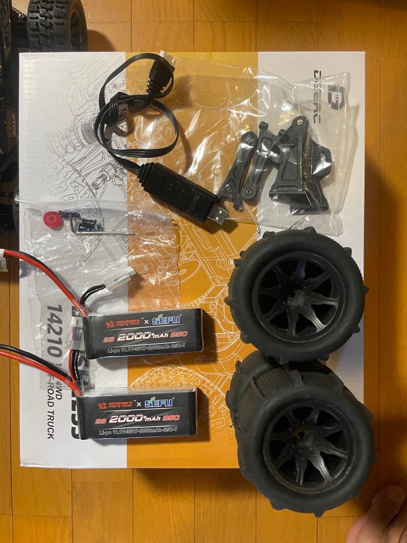 DEERC DE14210 ラジコンカー 4WD 中古品