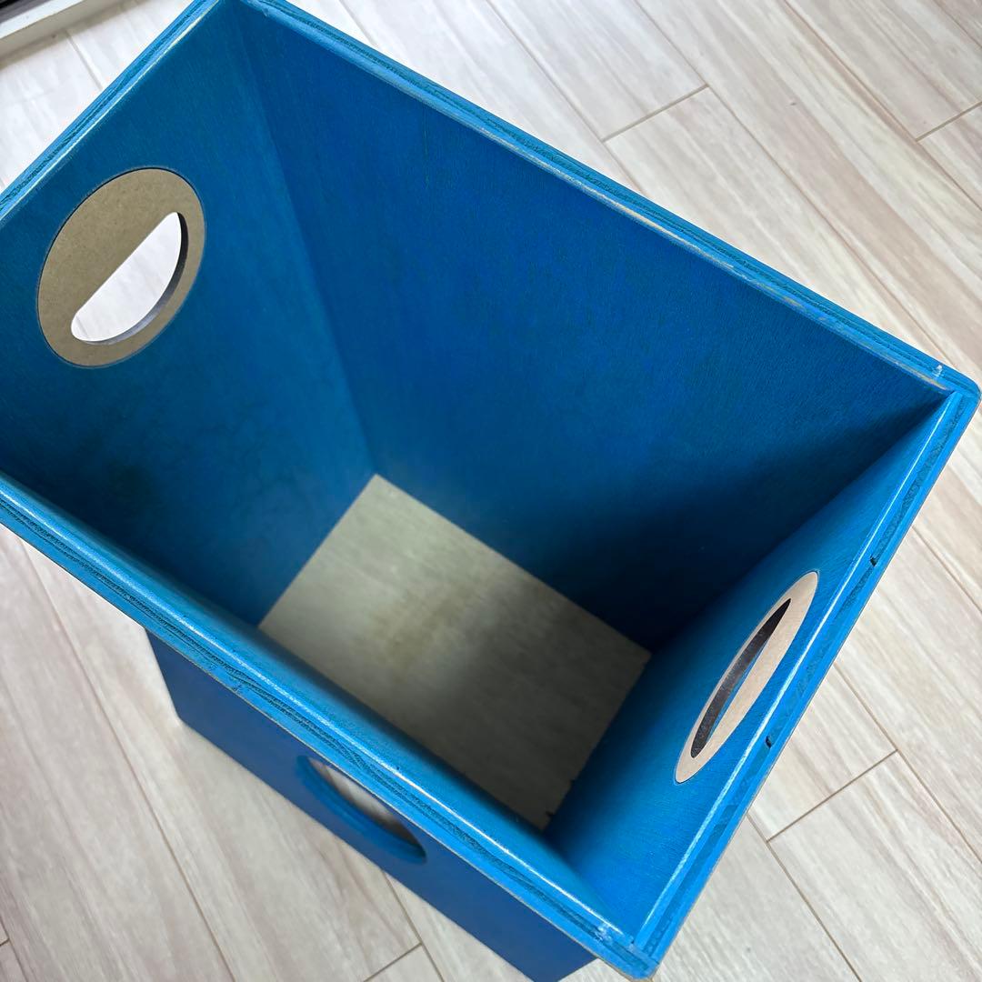 m&m custom performance furniture ゴミ箱　収納