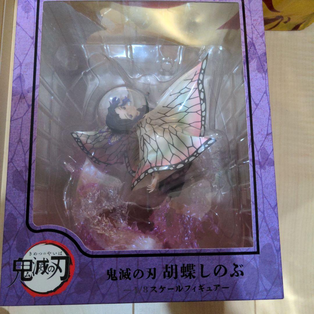 鬼滅の刃 胡蝶しのぶ 1/8フィギュア
