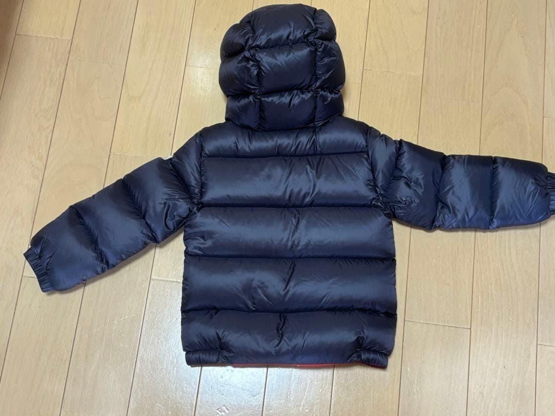 値下げ中！美品！モンクレール　フード付きダウンジャケット ネイビー/レッド