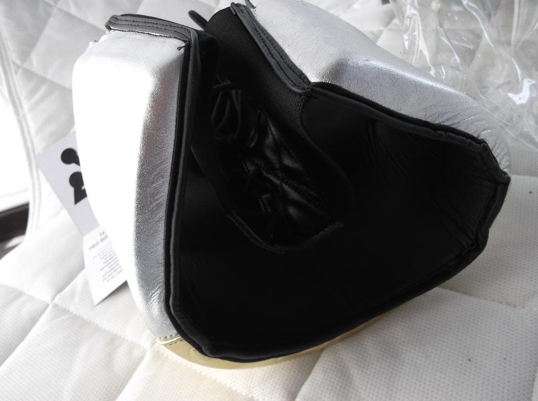 ADIDAS　アディダス　金的ガード　高級グローインガード　プロ　本革