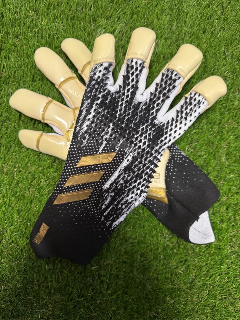 アディダス プレデターハイブリッド　10 キーパーグローブ　GKグローブ プロモ