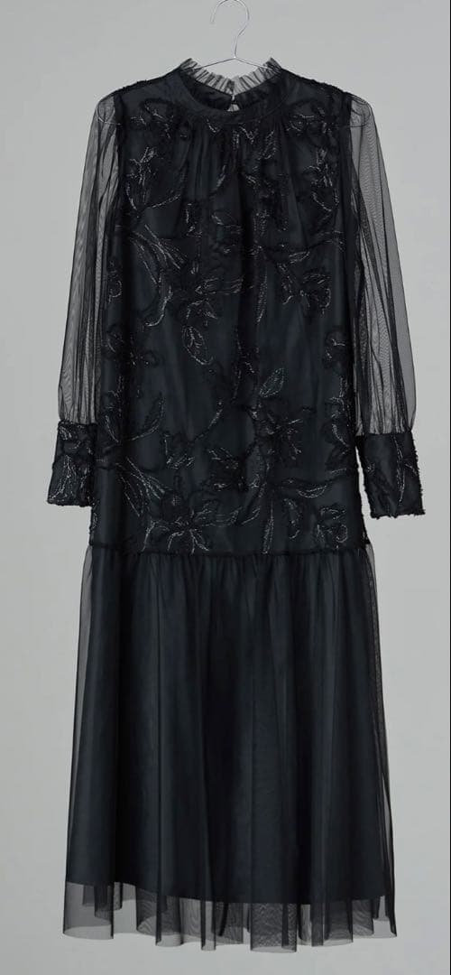 niana フェザーフラワーチュールドレス