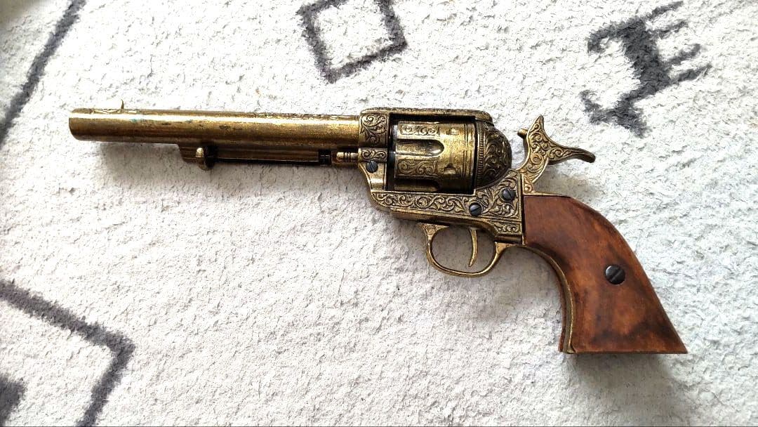 ウエスタン ガンベルト ＆銃(レプリカ)