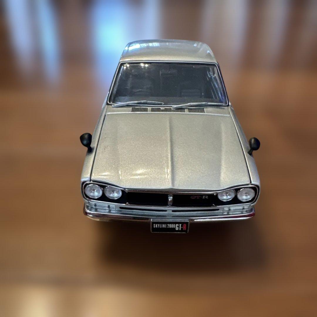 スカイライン GT-R 1/18 シルバー